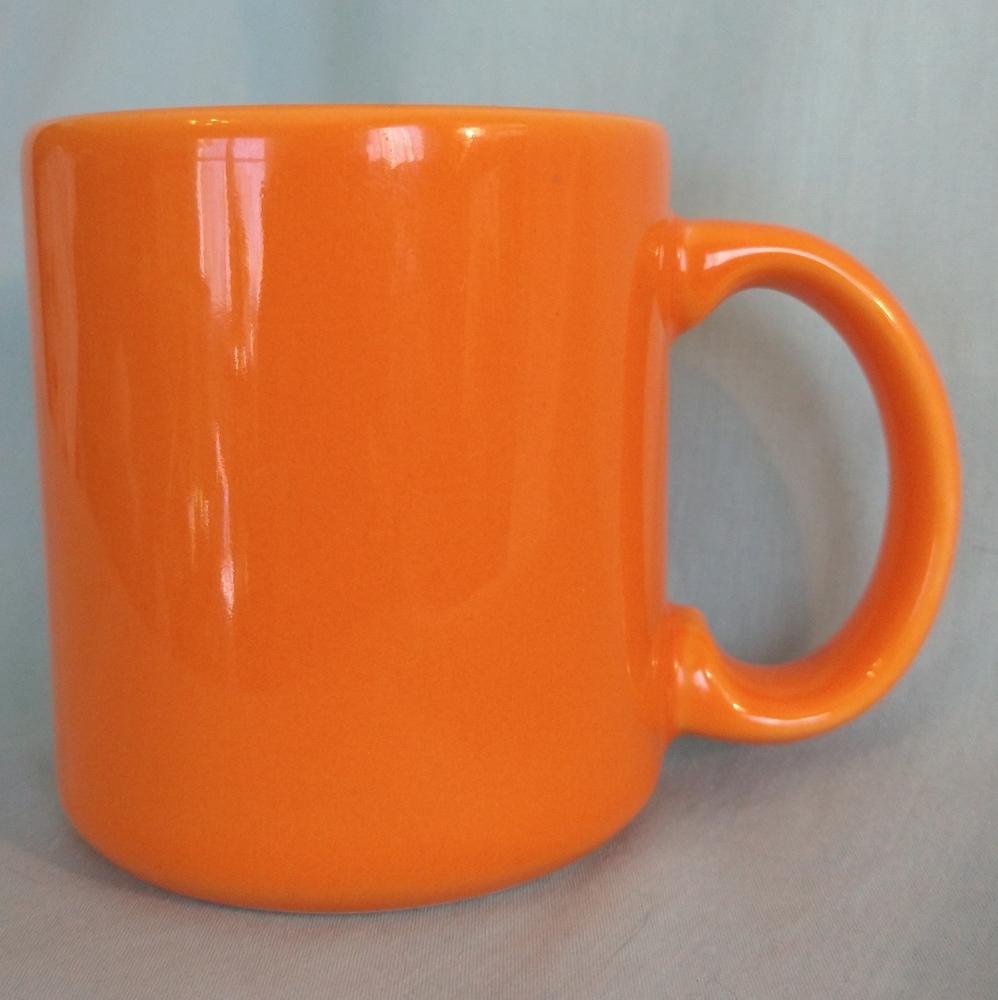 Homer Laughlin Vintage orange coffee mug - Picture 2 of 8